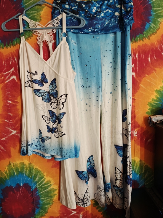N/A Other - Blue Butterfly Ombre Lounge Set - Tank & Wide Leg Pants